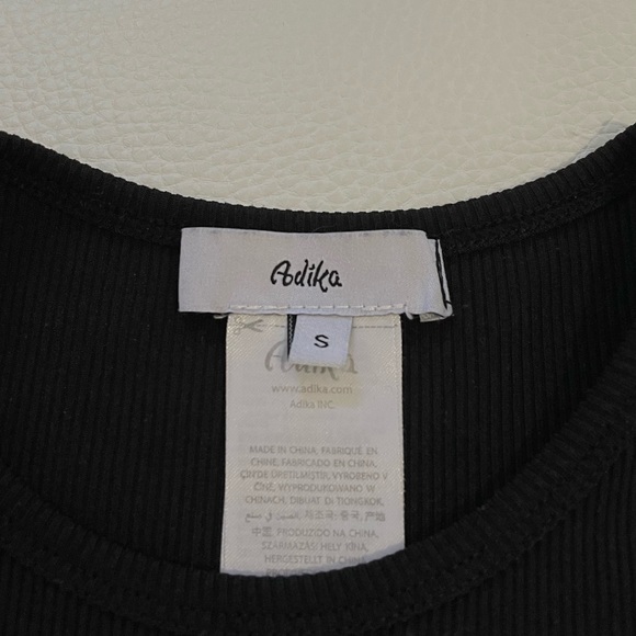 Adika tank with metallic cut out hearts - Picture 3 of 4